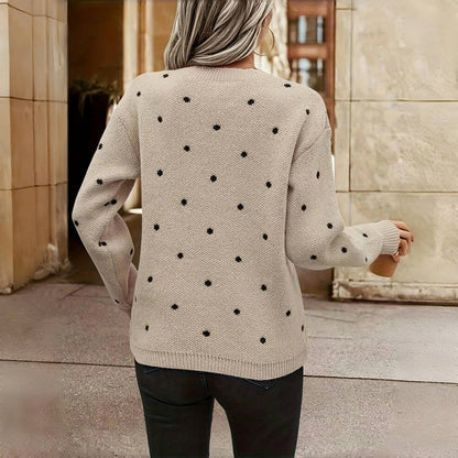 Kamila – Sweter w kropki o kobiecym stylu