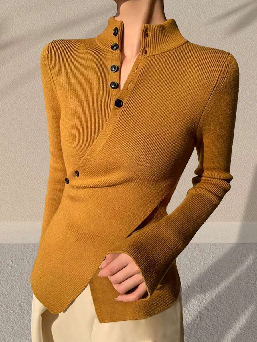 Natalia – Sweter z Zameczkiem i Guzikami