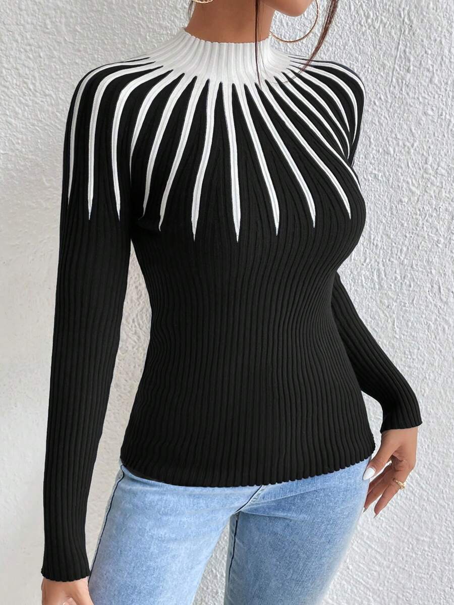 Karolina – Sweter z Wzorem i Golfem