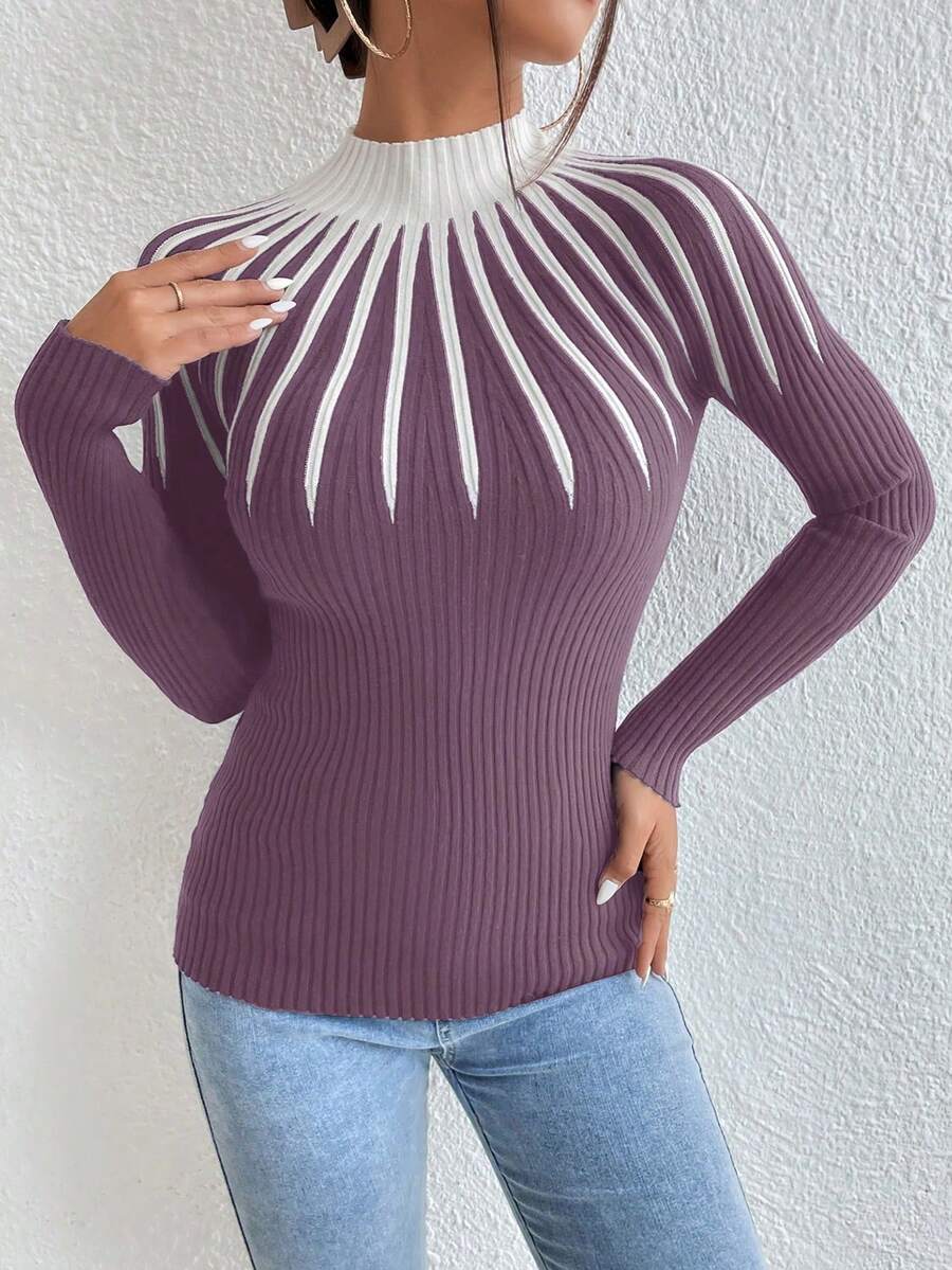 Karolina – Sweter z Wzorem i Golfem