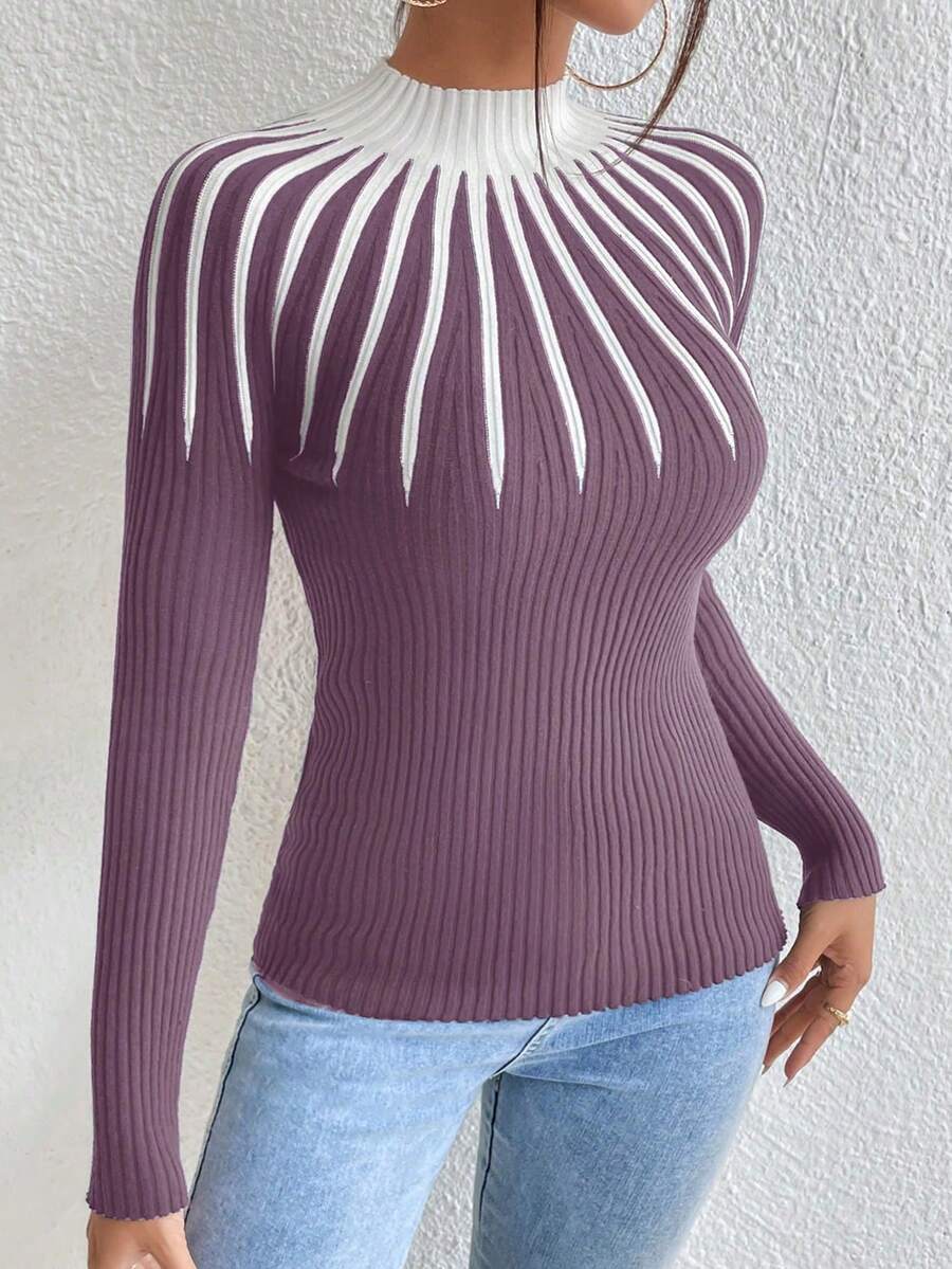 Karolina – Sweter z Wzorem i Golfem