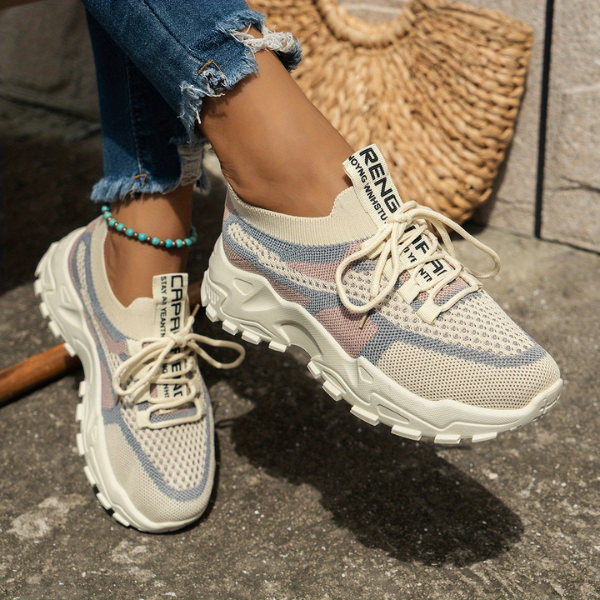 Karina – Lekkie sneakersy o wygodnym kroju na co dzień