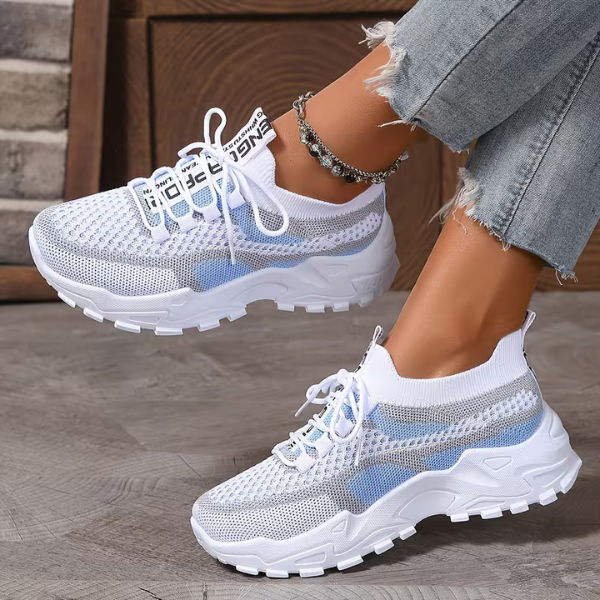 Karina – Lekkie sneakersy o wygodnym kroju na co dzień