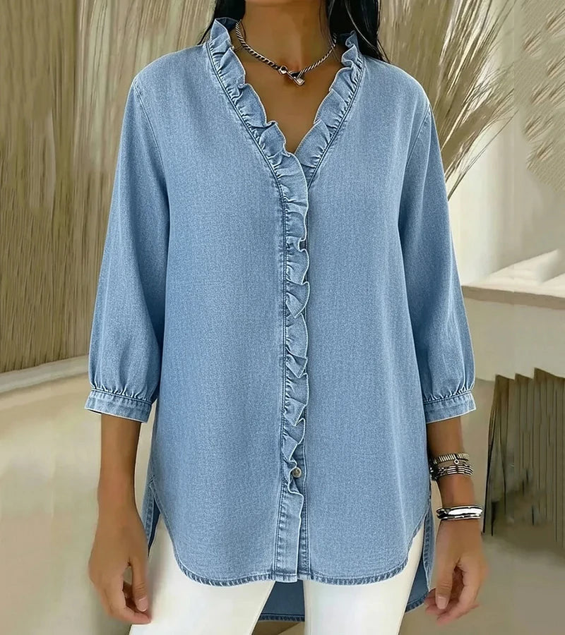 Sylwia – Blouse met V-hals en subtiele volants