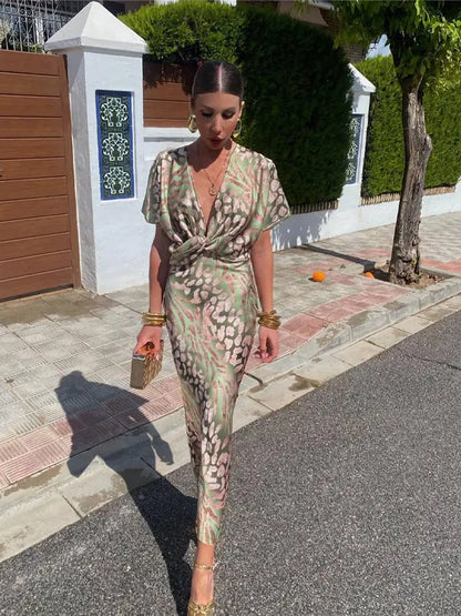 Kornelia – Elegancka sukienka midi z wiązaniem w talii