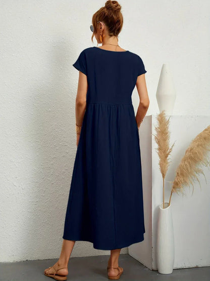 Zofia – Elegancka sukienka o prostym kroju