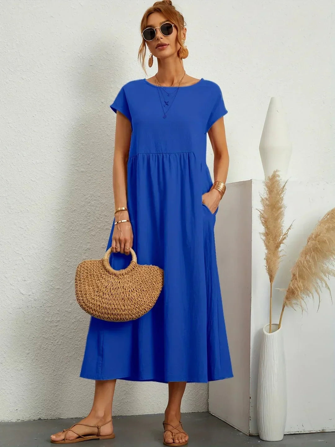 Zofia – Elegancka sukienka o prostym kroju