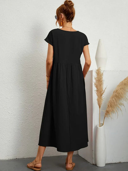 Zofia – Elegancka sukienka o prostym kroju