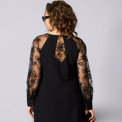 Justyna – Elegancka sukienka z koronkowymi rękawami